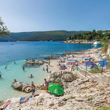 Apartment 1 Bedroom Cozy In Rabac