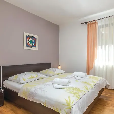 1 Bedroom Cozy In Rabac