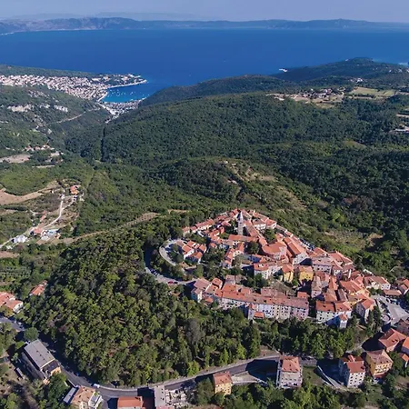 Apartment 1 Bedroom Cozy In Rabac